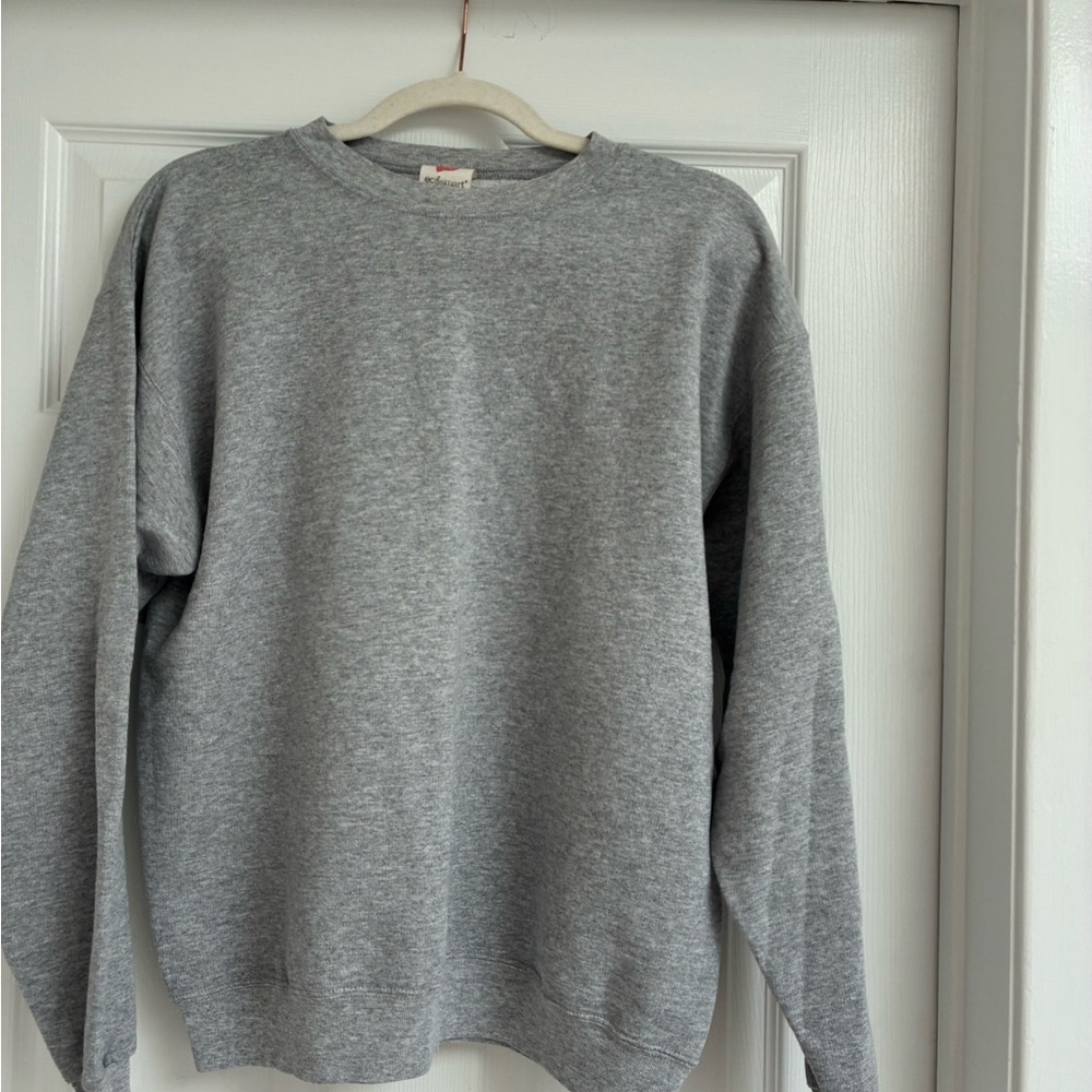 Hanes women’s Grey Crewneck